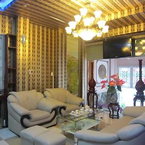 Vy Vy Airport Hotel